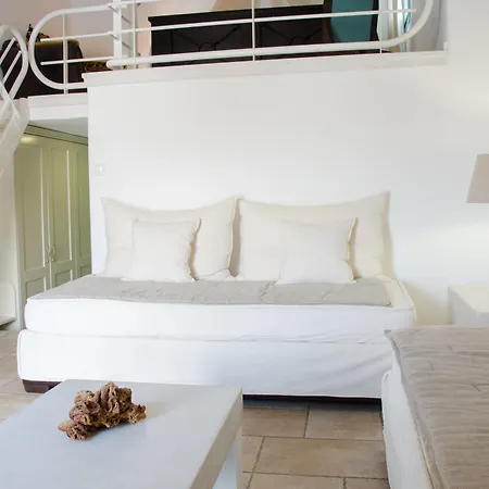 Levantes Ios Boutique 4* Mylopotas