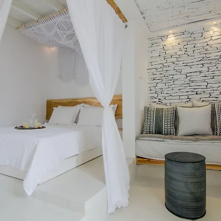 레반테스 이오스 부티크 마일로포타스