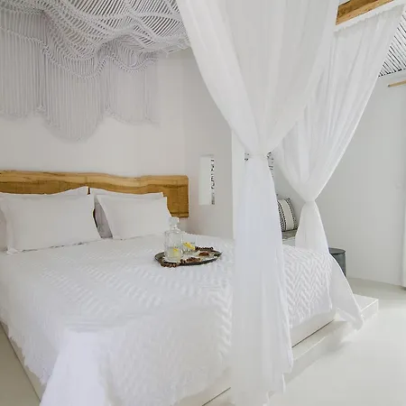 Levantes Ios Boutique 4* Mylopotas