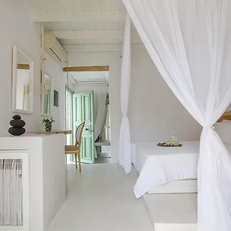 Levantes Ios Boutique 4* Mylopotas