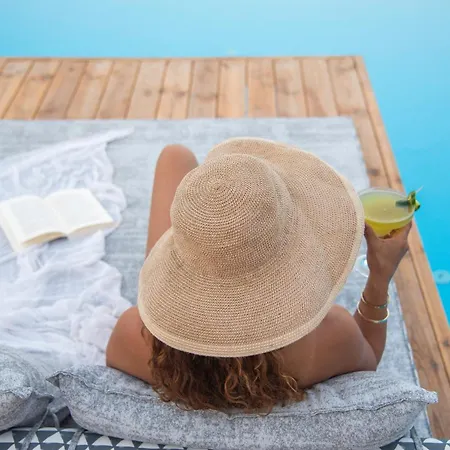 호텔 레반테스 이오스 부티크