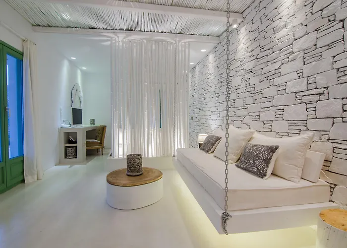 Levantes Ios Boutique Μυλοπότας