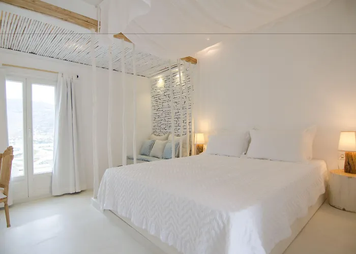 Levantes Ios Boutique Μυλοπότας