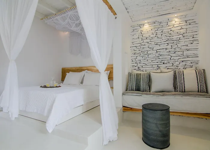 Levantes Ios Boutique Μυλοπότας