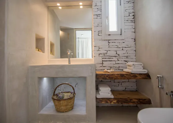 Levantes Ios Boutique Μυλοπότας